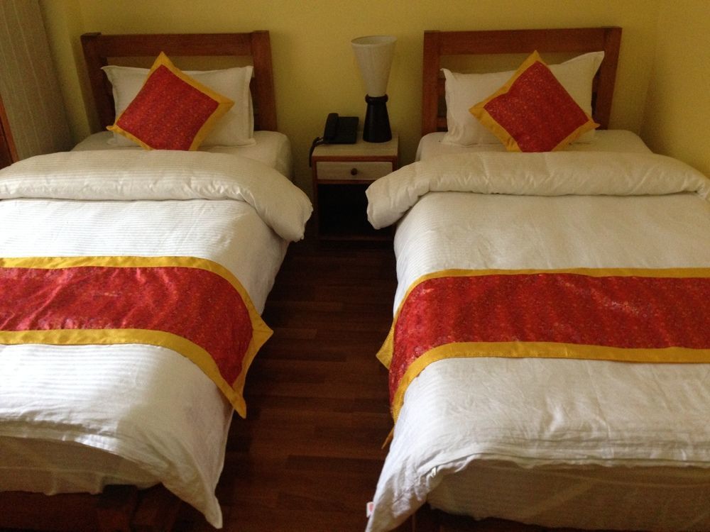 Tibet Peace Guest House Катманду Экстерьер фото