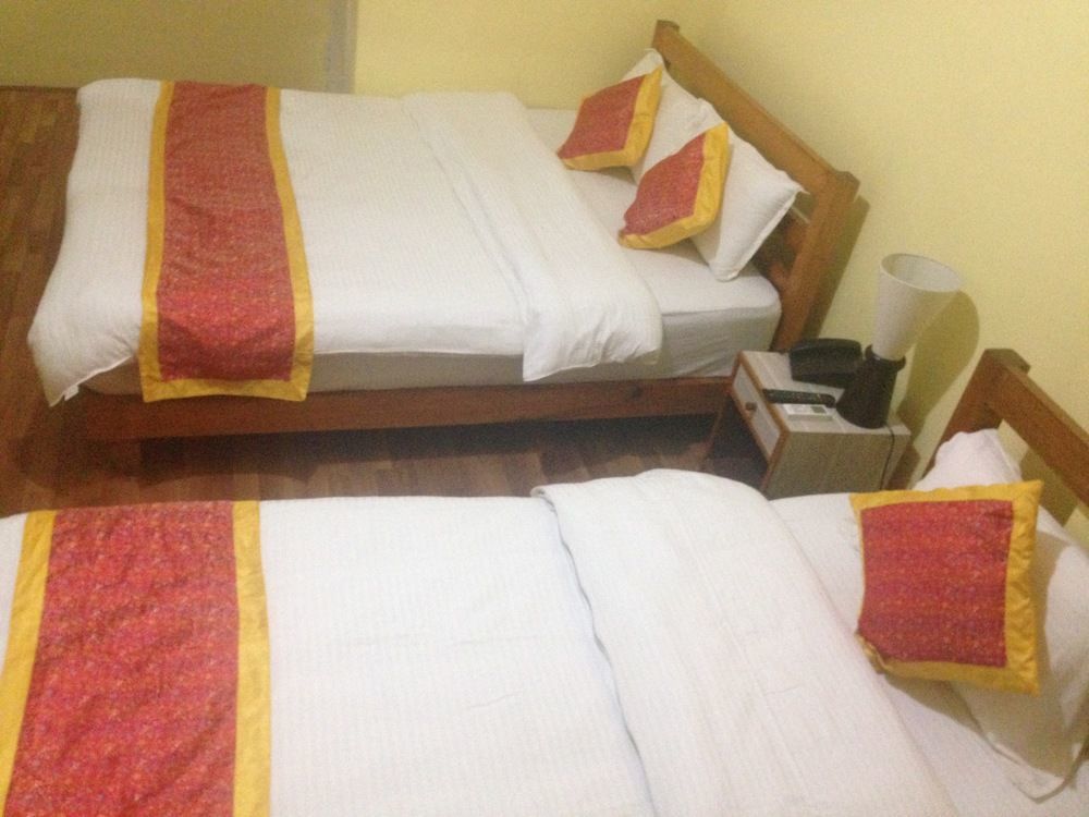 Tibet Peace Guest House Катманду Экстерьер фото