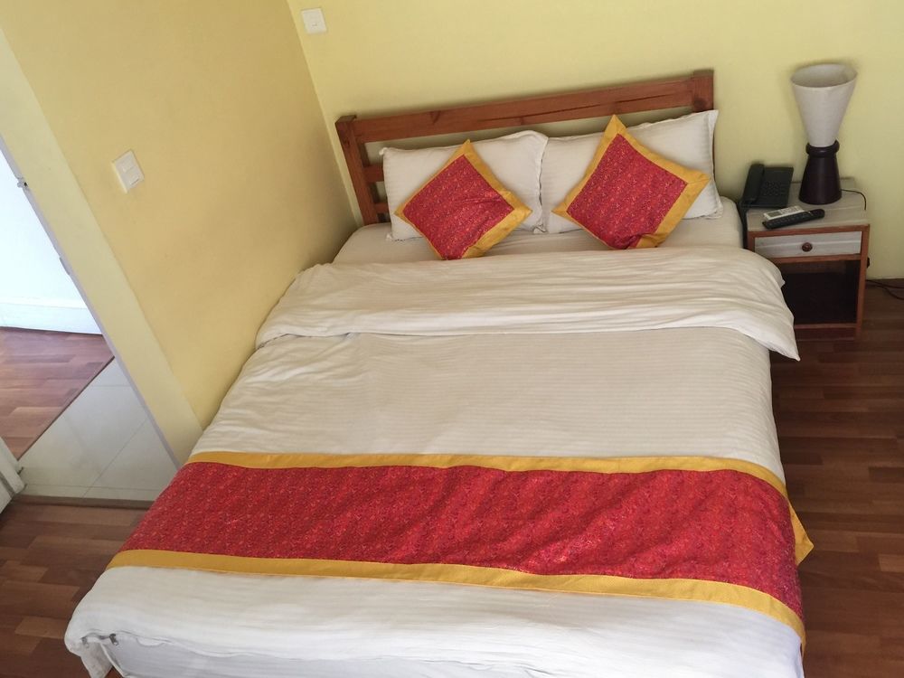 Tibet Peace Guest House Катманду Экстерьер фото