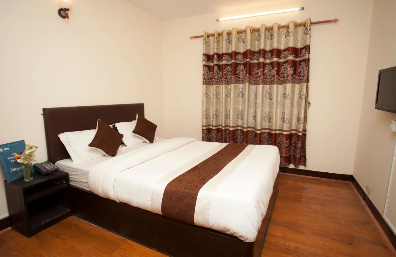 Tibet Peace Guest House Катманду Экстерьер фото