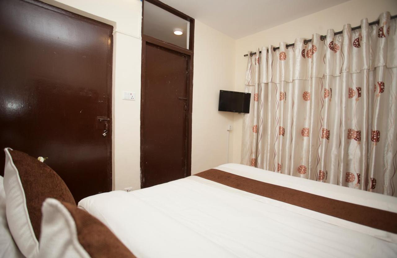 Tibet Peace Guest House Катманду Экстерьер фото