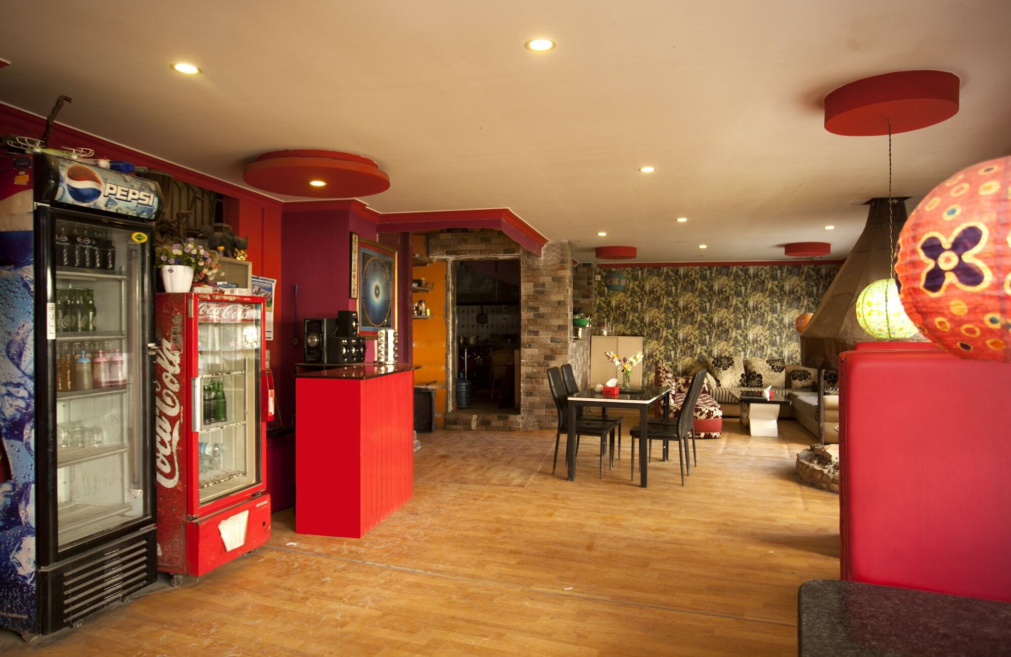 Tibet Peace Guest House Катманду Экстерьер фото