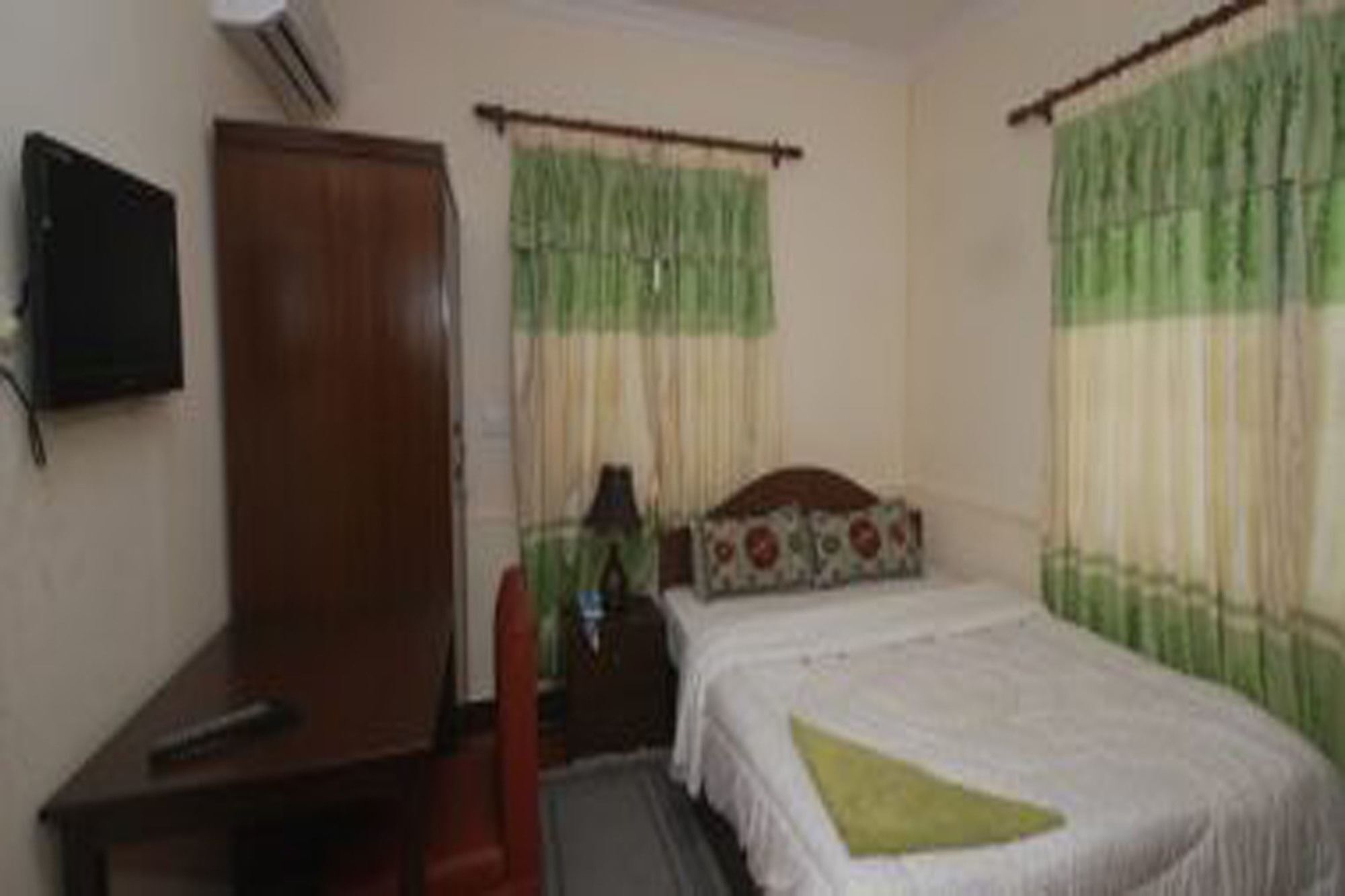 Tibet Peace Guest House Катманду Экстерьер фото