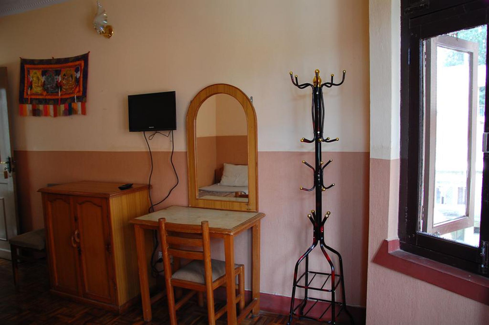 Tibet Peace Guest House Катманду Экстерьер фото